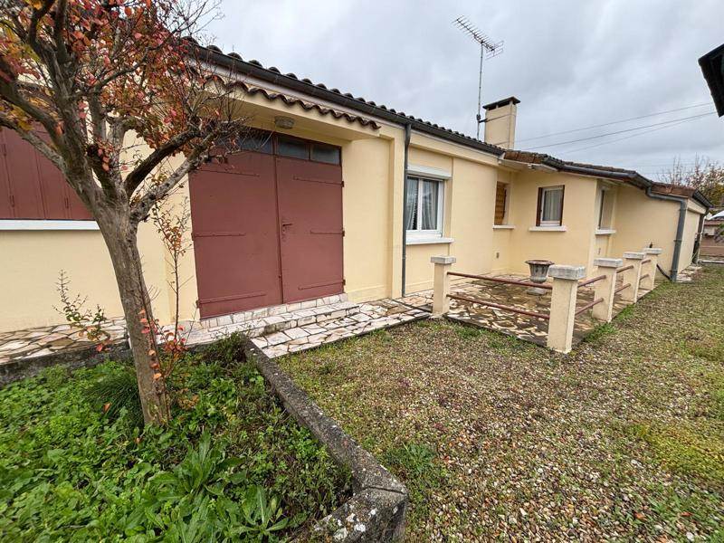 Vente Maison CHATEAUBERNARD - 4 pièces -90 m² - (16100)
