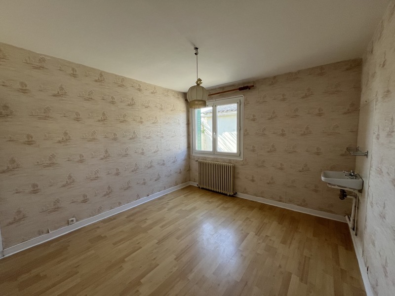 Vente Maison CHATEAUBERNARD - 4 pièces -90 m² - (16100)