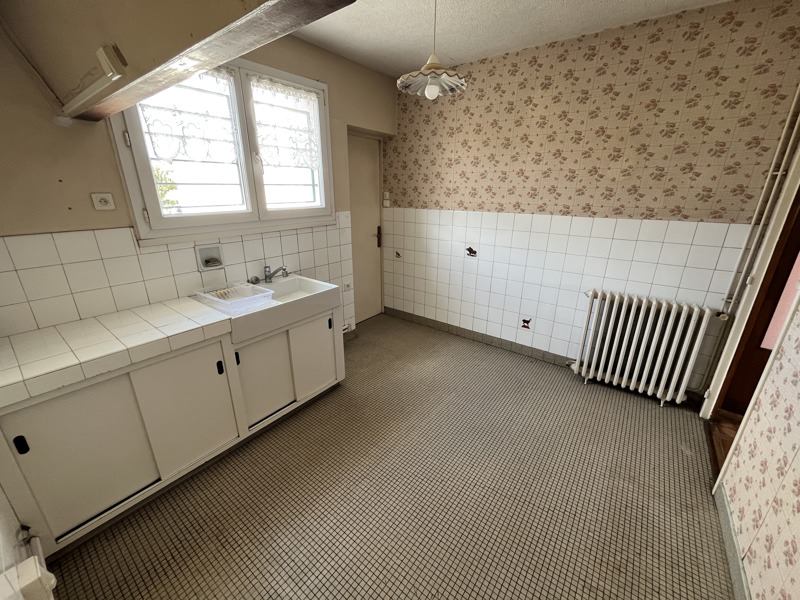 Vente Maison CHATEAUBERNARD - 4 pièces -90 m² - (16100)