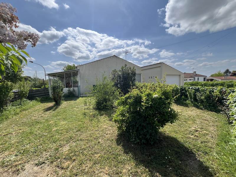 Vente Maison CHATEAUBERNARD - 4 pièces -90 m² - (16100)