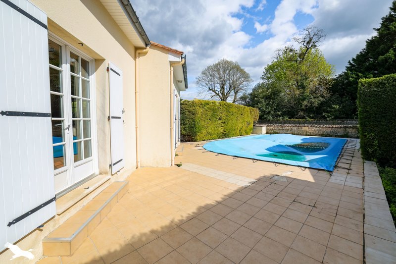 Vente Maison COGNAC - 5 pièces -167 m² - (16100)