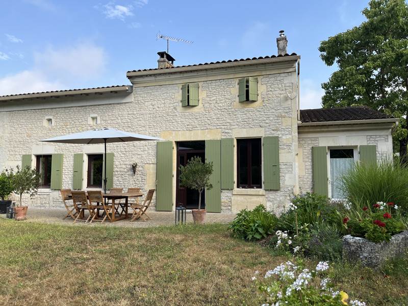 Vente Maison ARS - 5 pièces -207 m² - (16130)
