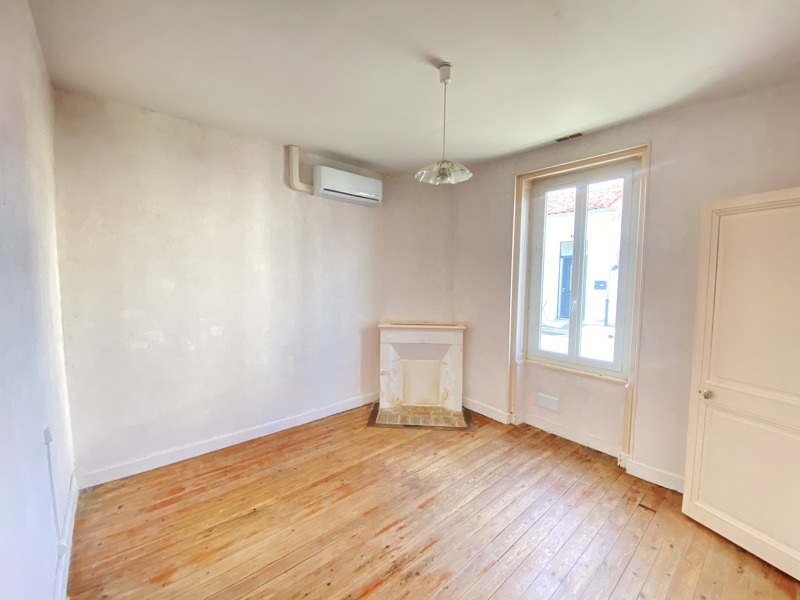 Vente Maison COGNAC - 2 pièces -38 m² - (16100)