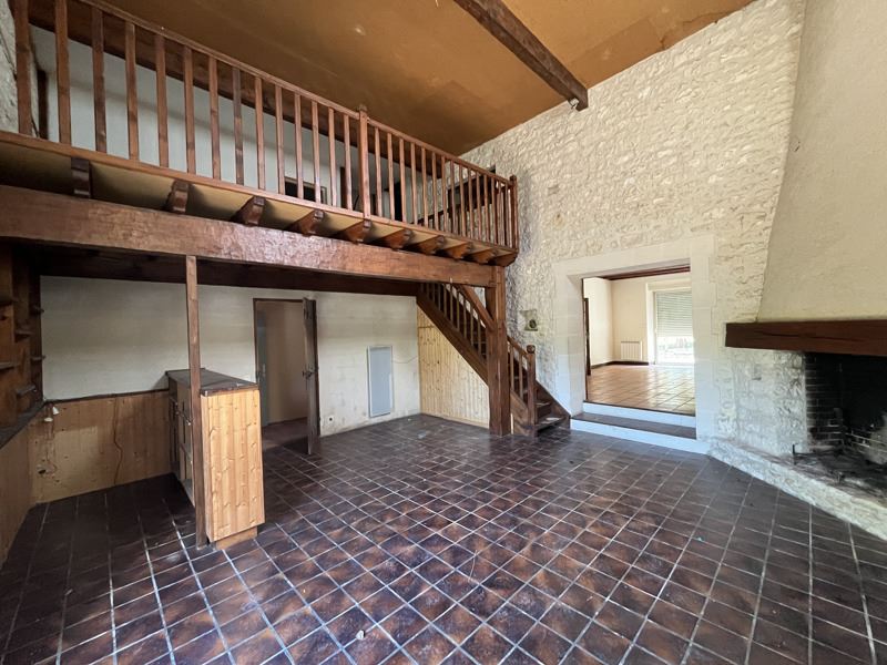 Vente Maison SALLES D ANGLES - 5 pièces -243 m² - (16130)