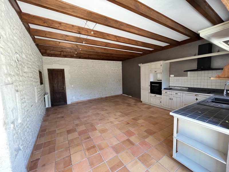 Vente Maison SALLES D ANGLES - 5 pièces -243 m² - (16130)