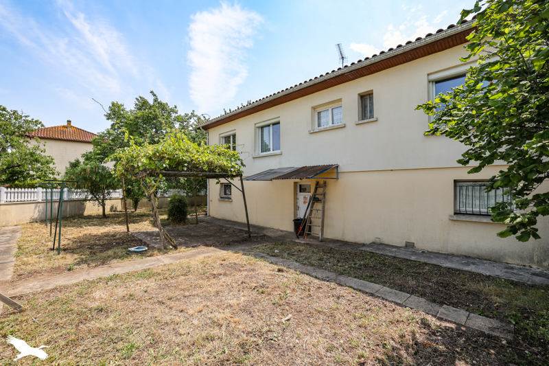 Vente Maison CHATEAUBERNARD - 4 pièces -107 m² - (16100)