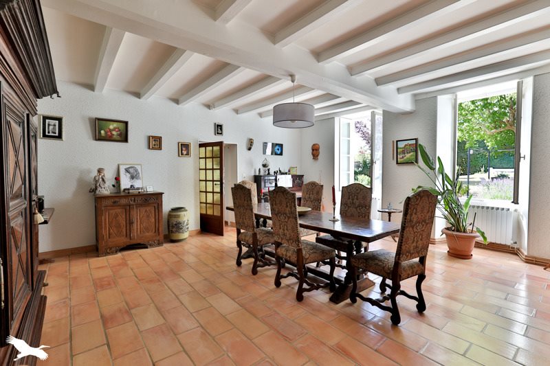 Vente Maison SALLES D ANGLES - 6 pièces -202 m² - (16130)