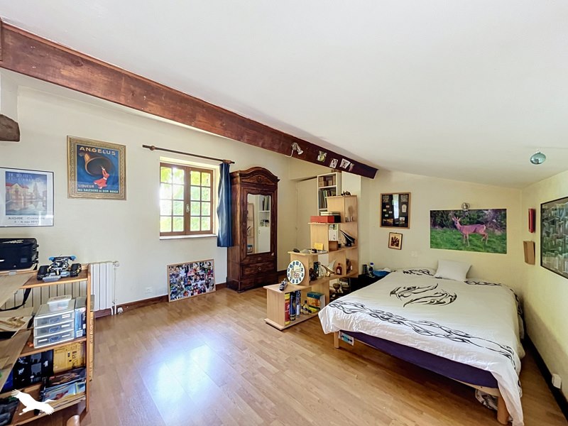 Vente Maison CHATEAUBERNARD - 8 pièces -270 m² - (16100)