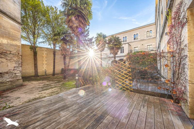 Vente Appartement NIORT - 7 pièces -229 m² - (79000)