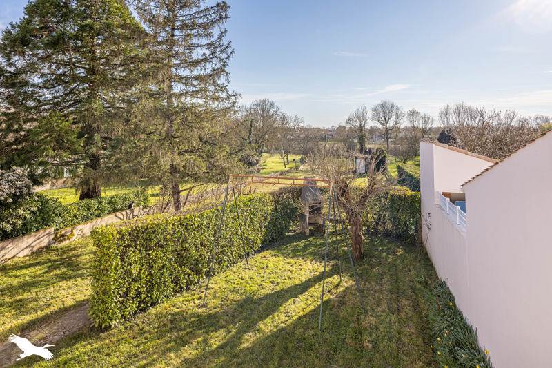 Vente Maison AIFFRES - 6 pièces -146 m² - (79230)