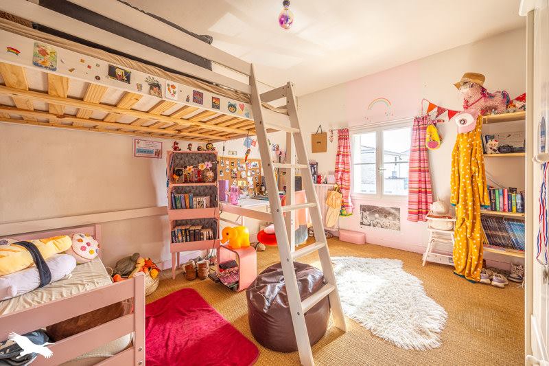 Vente Maison NIORT - 8 pièces -190 m² - (79000)