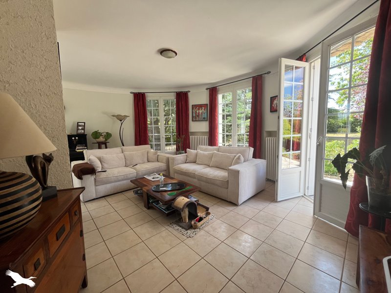 Vente Maison SCIECQ - 7 pièces -180 m² - (79000)