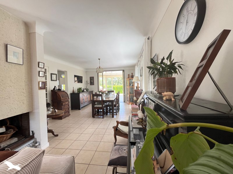 Vente Maison SCIECQ - 7 pièces -180 m² - (79000)