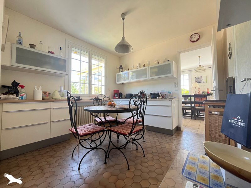 Vente Maison SCIECQ - 7 pièces -180 m² - (79000)