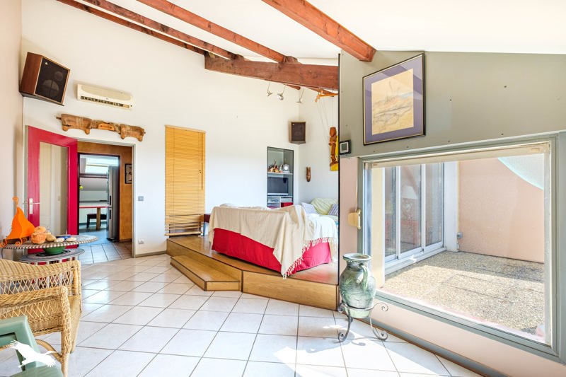 Vente Appartement LYON 08 - 3 pièces -69 m² - (69008)