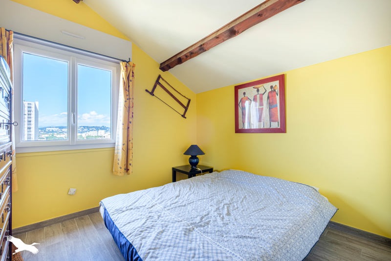 Vente Appartement LYON 08 - 3 pièces -69 m² - (69008)