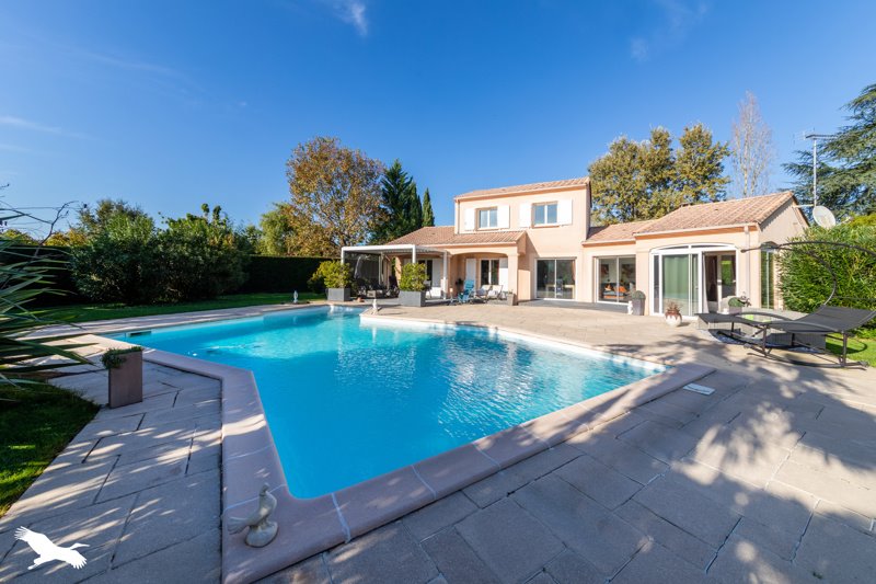 Maison 5 pièces 140 m² · à Roquefort · 140 m² · 369 000 €
