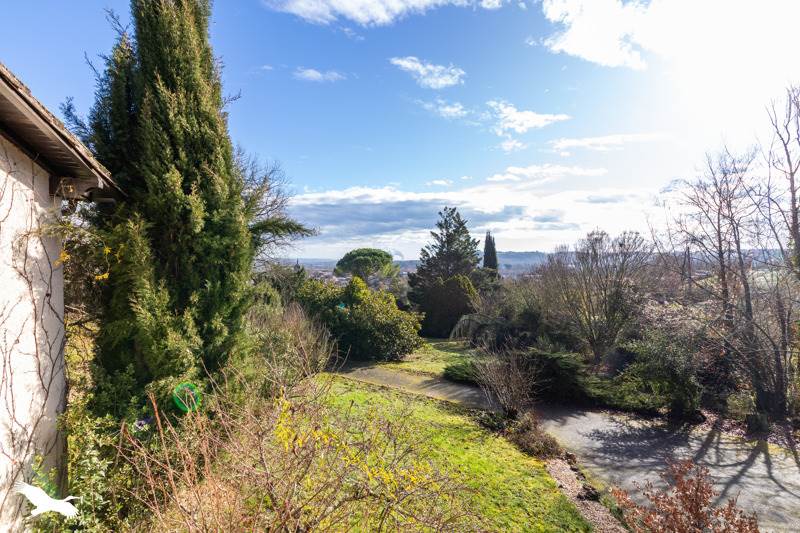 Vente Maison LAYRAC - 8 pièces -246 m² - (47390)