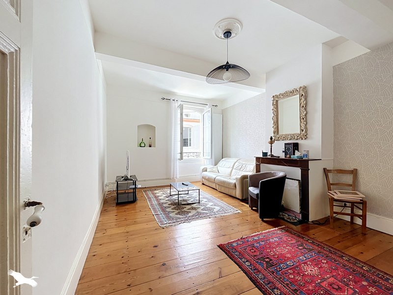 Maison 10 pièces 211 m² · à Le Passage · 211 m² · 250 000 €