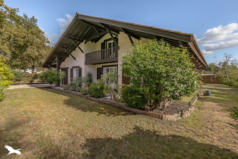 Vente Maison ANDERNOS LES BAINS - 4 pièces -167 m² - (33510)