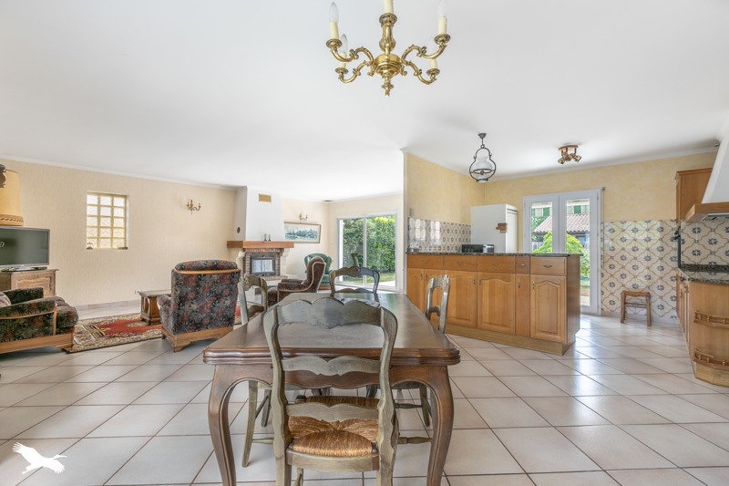Vente Maison ANDERNOS LES BAINS - 5 pièces -155 m² - (33510)