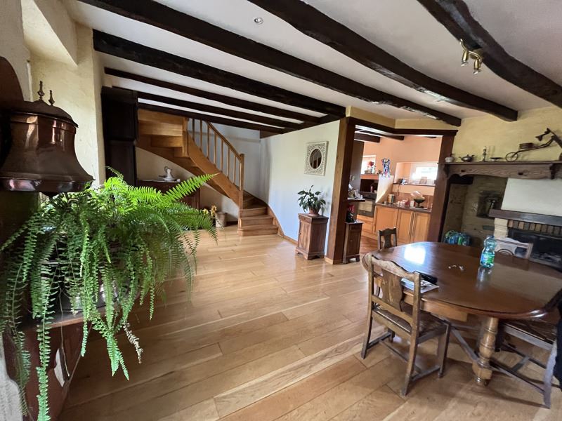 Vente Maison FRAYSSINHES - 7 pièces -156 m² - (46400)