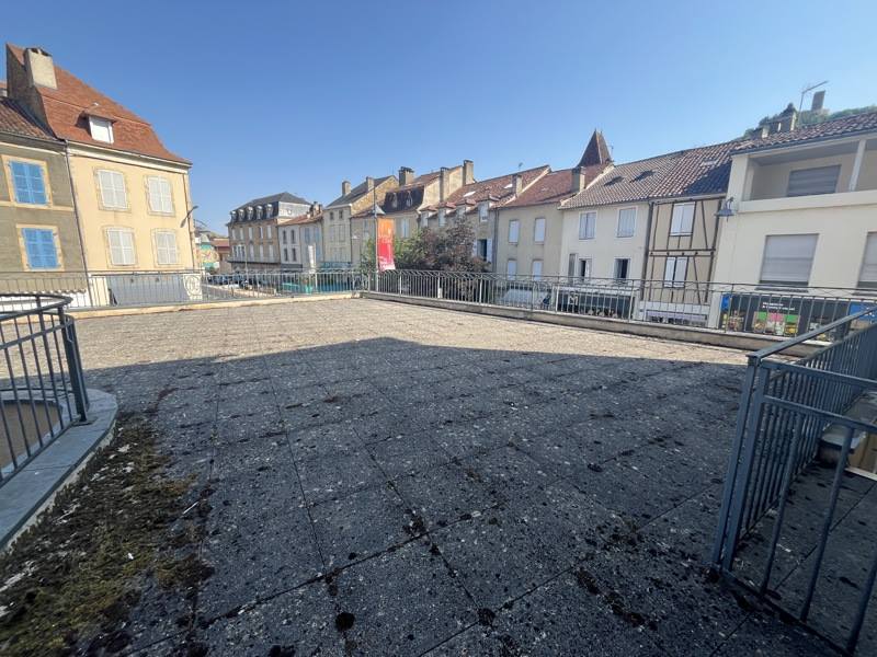 Vente Immeuble ST CERE - -  230 m² - (46400)