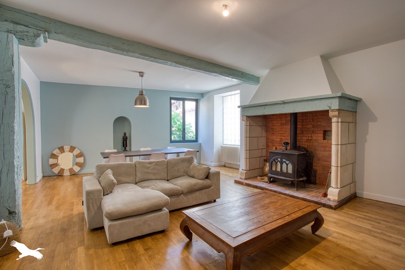 Maison 6 pièces 193 m² · à Saint-Céré · 193 m² · 180 000 €