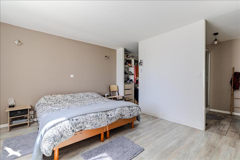 Vente Maison ST HIPPOLYTE - 6 pièces -170 m² - (33330)