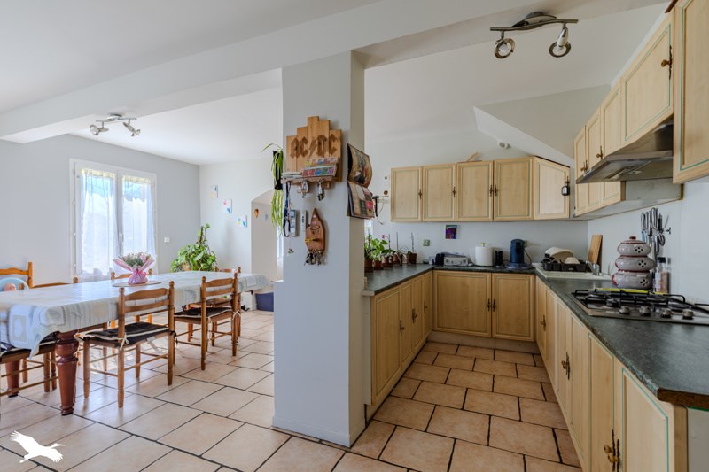 Vente Maison ST HIPPOLYTE - 6 pièces -170 m² - (33330)