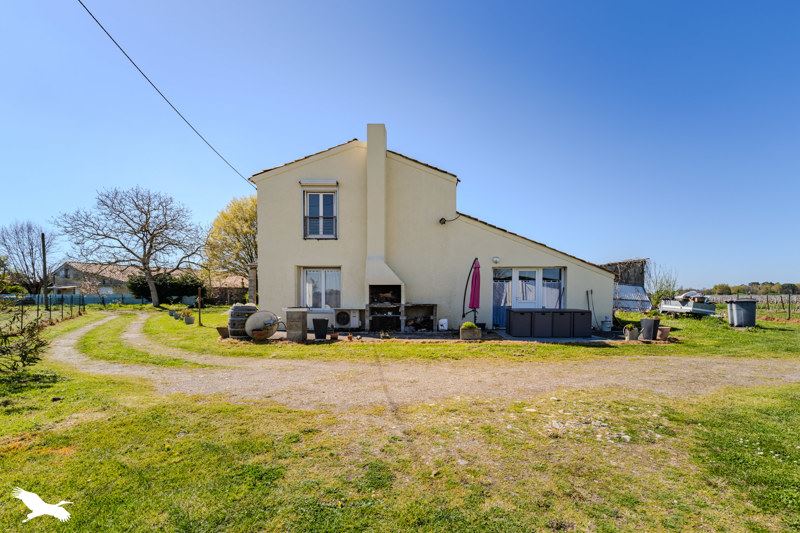 Vente Maison ST HIPPOLYTE - 6 pièces -170 m² - (33330)