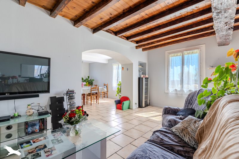 Vente Maison ST HIPPOLYTE - 6 pièces -170 m² - (33330)