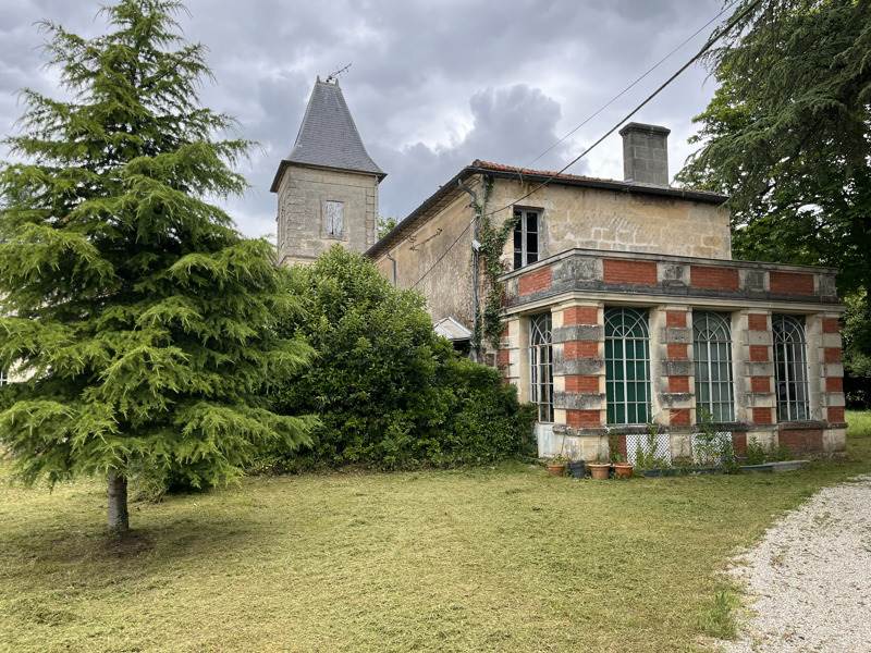 Vente Château ARVEYRES - 11 pièces -630 m² - (33500)