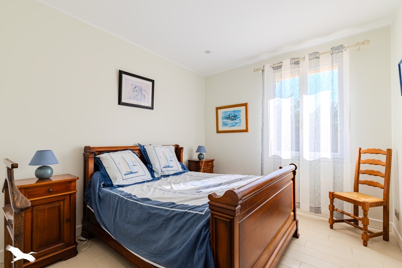 Vente Maison ST SULPICE DE FALEYRENS - 5 pièces -140 m² - (33330)