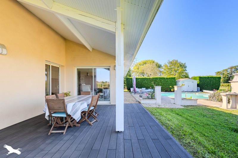 Vente Maison ST SULPICE DE FALEYRENS - 5 pièces -140 m² - (33330)