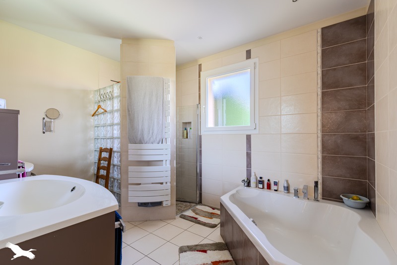 Vente Maison ST SULPICE DE FALEYRENS - 5 pièces -140 m² - (33330)