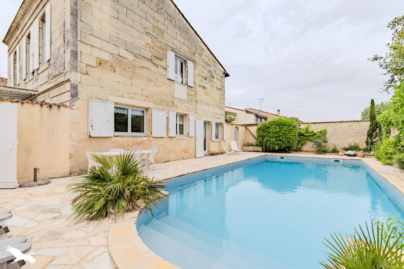 Vente Maison LIBOURNE - 9 pièces -208 m² - (33500)