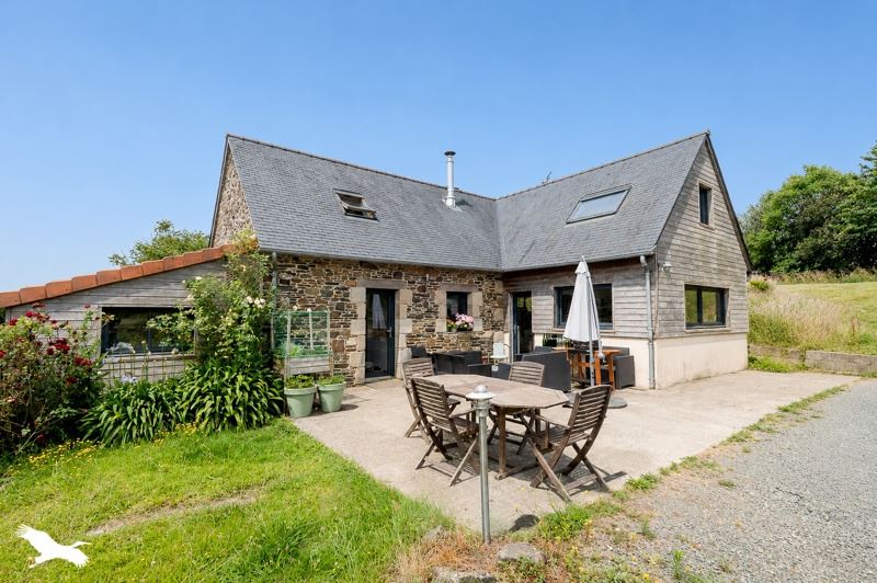 Vente Maison PLESTIN LES GREVES - 7 pièces -136 m² - (22310)
