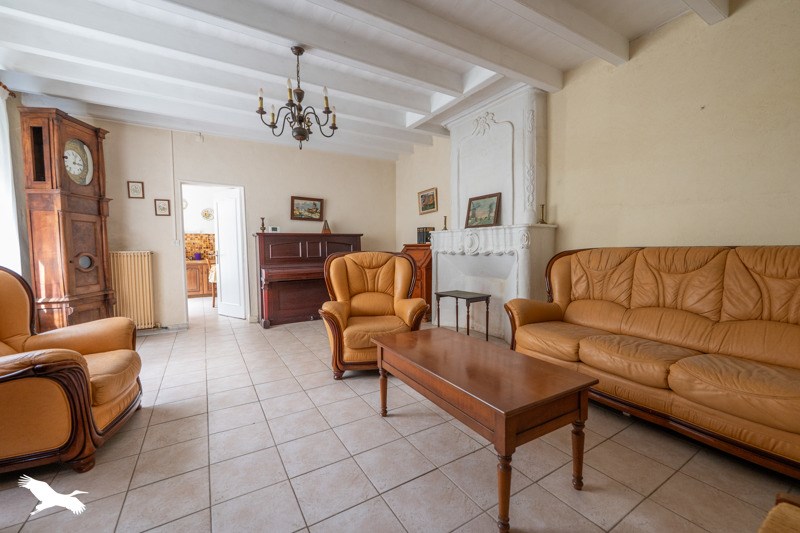 Vente Maison MARENNES HIERS BROUAGE - 7 pièces -186 m² - (17320)