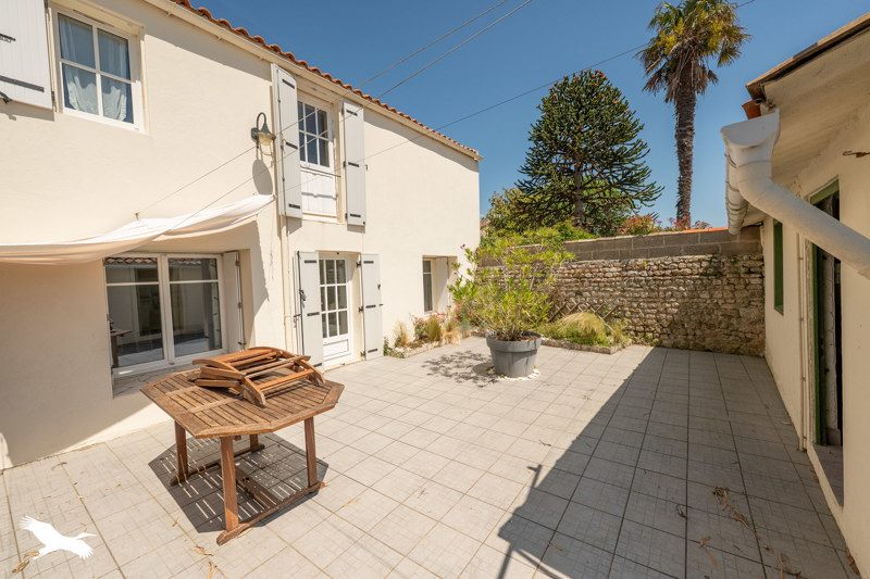 Vente Maison BOURCEFRANC LE CHAPUS - 7 pièces -106 m² - (17560)