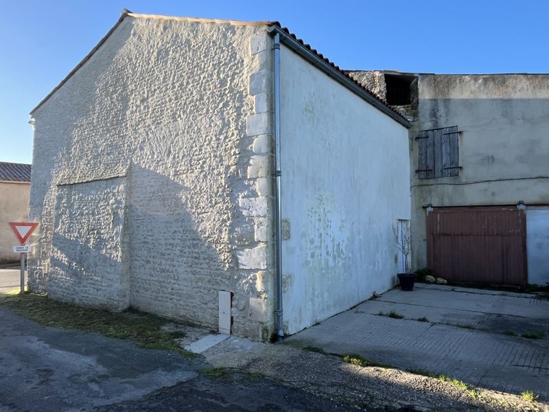 Vente Parking ST JUST LUZAC - -  44 m² - (17320)