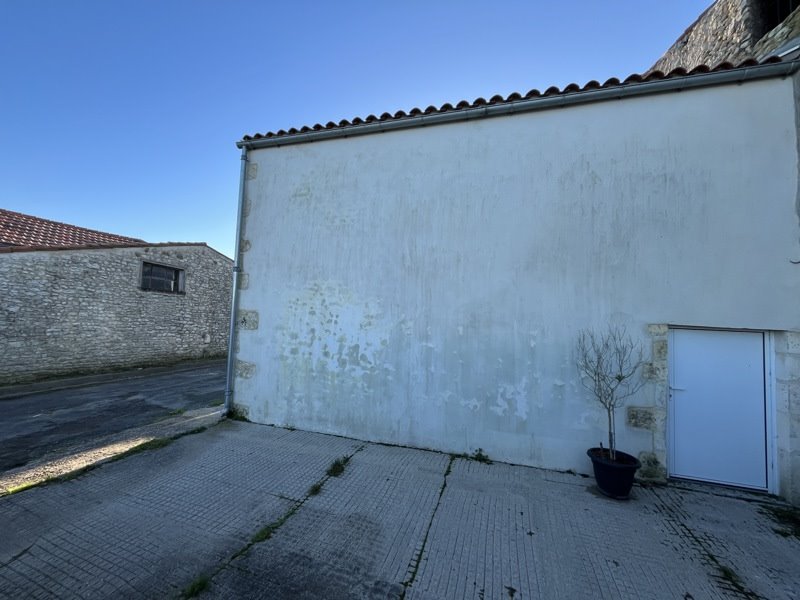 Vente Parking ST JUST LUZAC - -  44 m² - (17320)