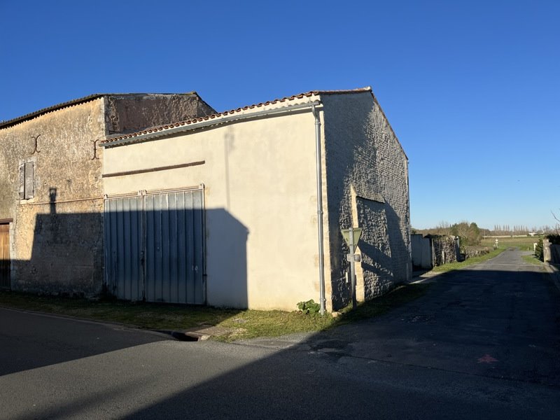 Vente Parking ST JUST LUZAC - -  44 m² - (17320)