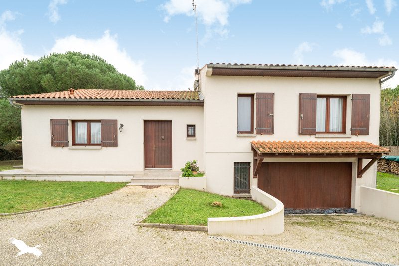 Vente Maison MARENNES HIERS BROUAGE - 4 pièces -109 m² - (17320)