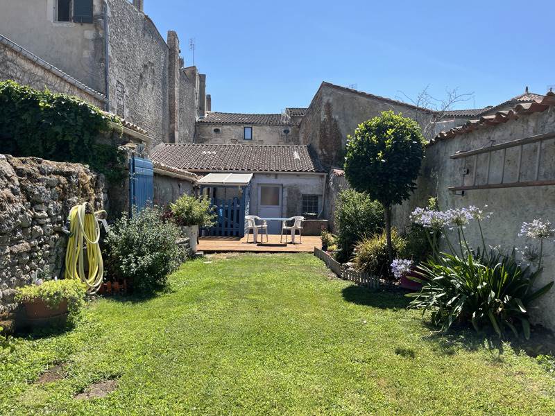 Vente Maison MARENNES HIERS BROUAGE - 5 pièces -183 m² - (17320)