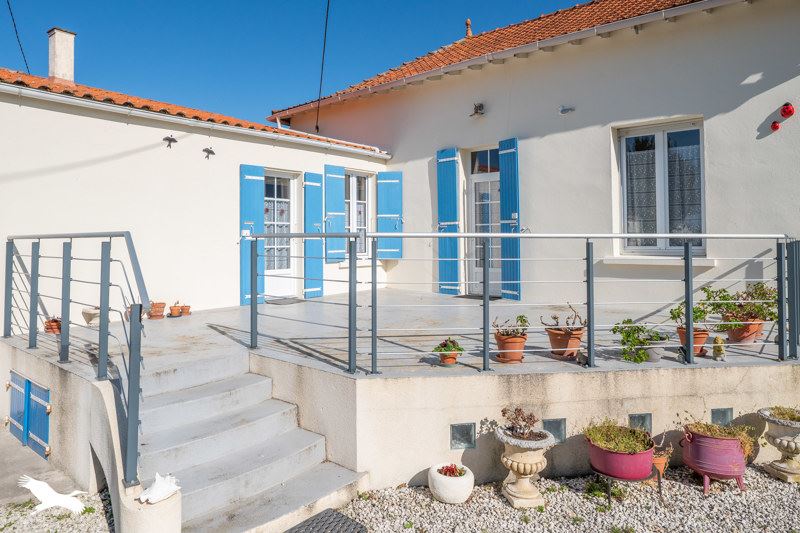Vente Maison BOURCEFRANC LE CHAPUS - 4 pièces -91 m² - (17560)