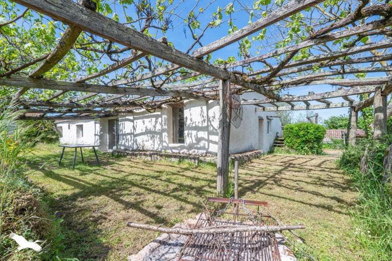 Vente Maison ST JUST LUZAC - 4 pièces -150 m² - (17320)