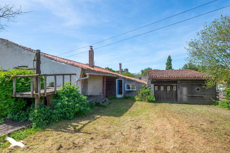 Vente Maison ST JUST LUZAC - 4 pièces -150 m² - (17320)