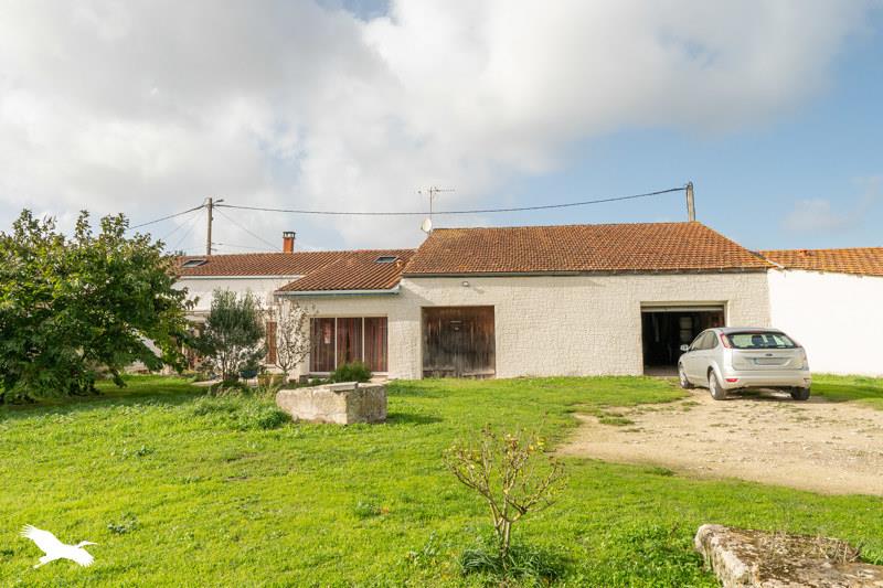 Vente Maison Saint-Just-Luzac - 6 pièces -173 m² - (17320)