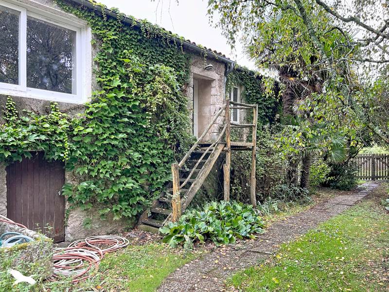 Vente Maison Saint-Just-Luzac - 10 pièces -272 m² - (17320)